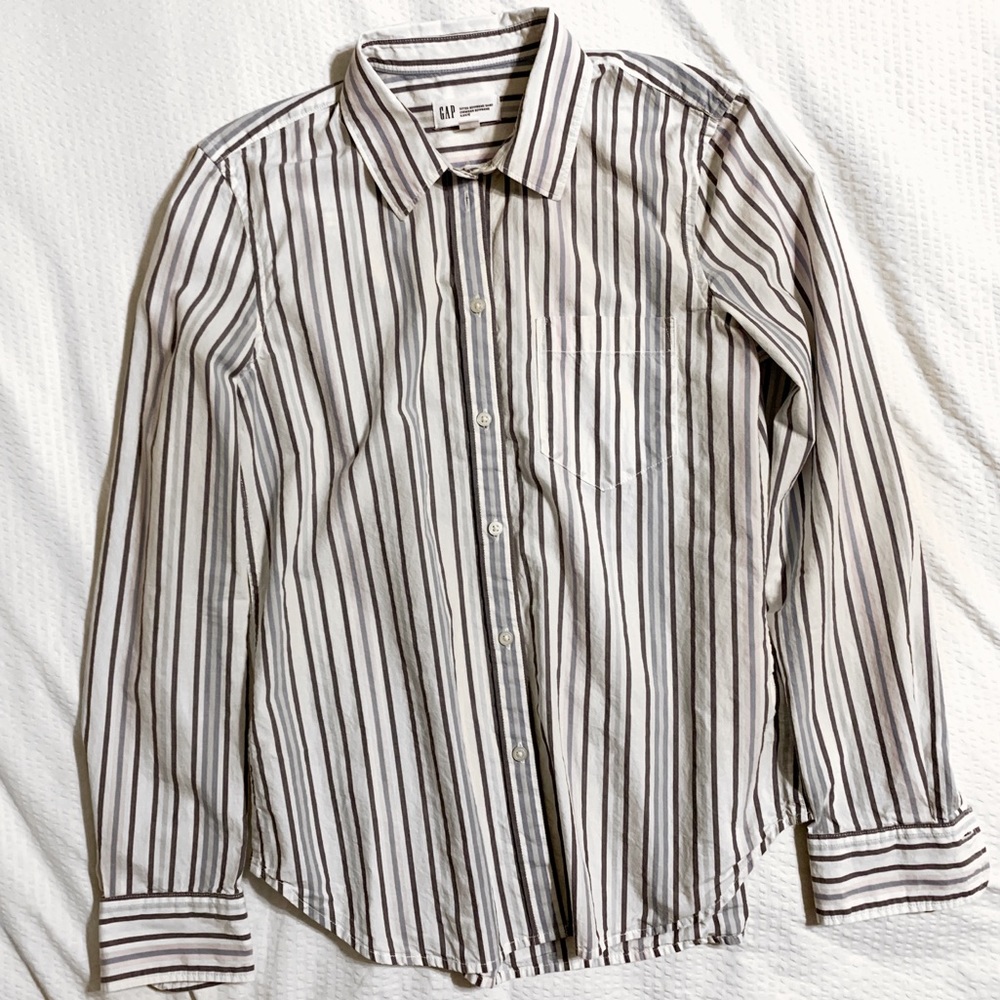 Woman’s Causal Dress Shirt